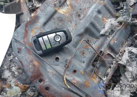 2022 Ford Escape Se z USA, uszkodzony, nr VIN 1FMCU9G6XNUA20445